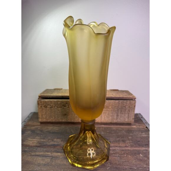 Fenton Art Glass Swung Handkerchief Vase In Autumn Gold With Satin Top - Picture 1 of 5